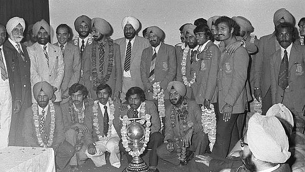 India's 1975 Hockey World Cup winning team. - X/TheHockeyIndia