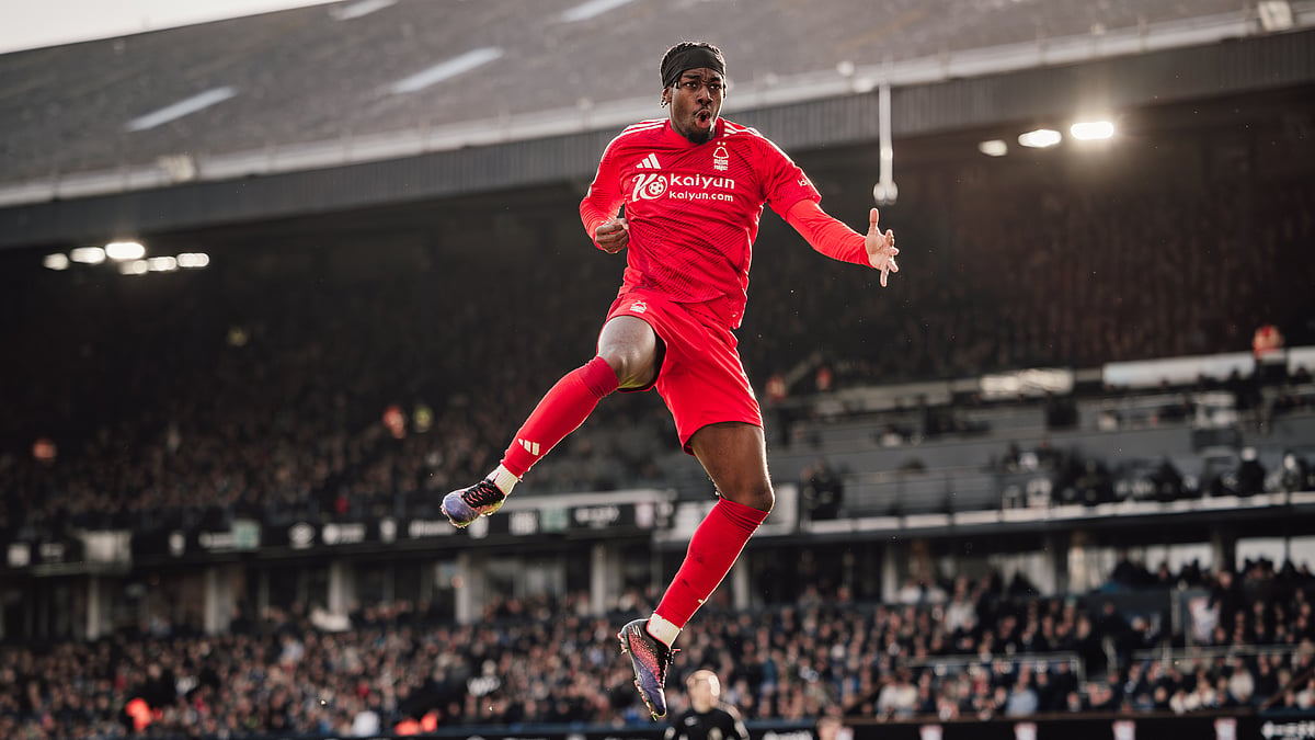 Anthony Elanga celebrates his goal against Ipswich Town