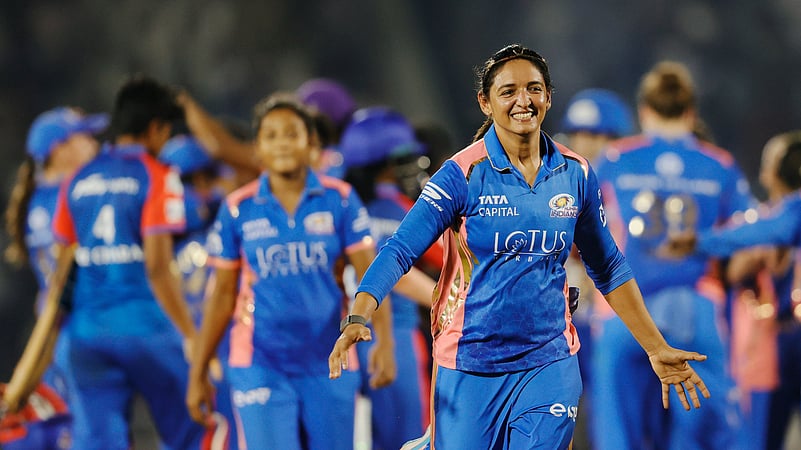 harmanpreet-kaur-mumbai-indians-x