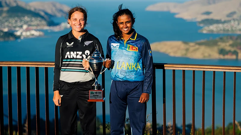 Sri Lanka lead the womens T20I series 1-0 against New Zealand