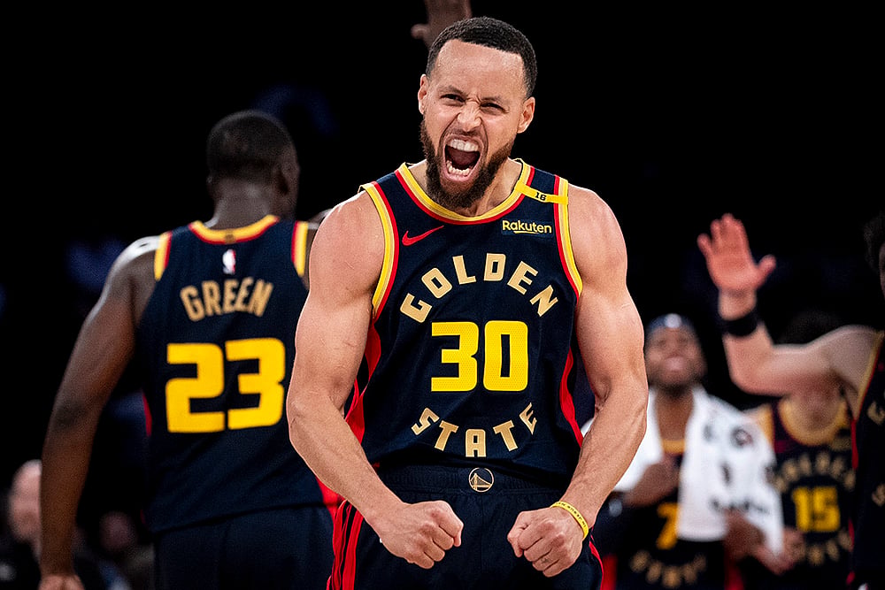 NBA basketball game New York Knicks vs Golden State Warriors: Stephen Curry 