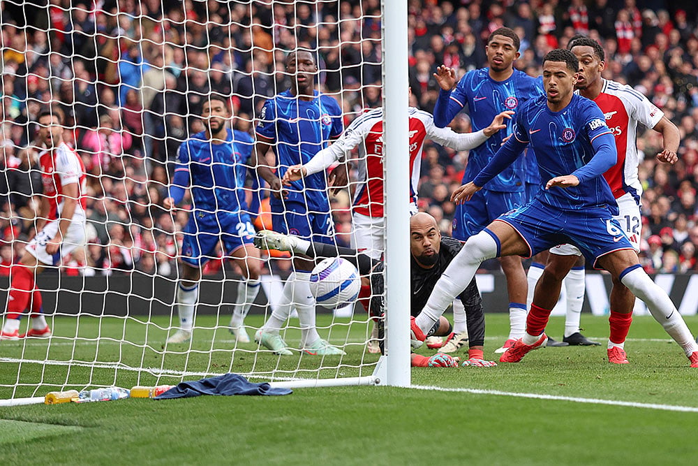 English Premier League Soccer match Arsenal Vs Chelsea: Robert Sanchez
