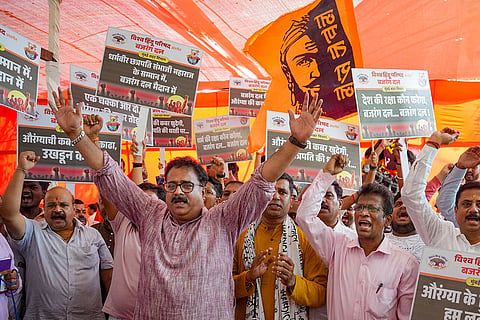 Vishwa Hindu Parishad and Bajrang Dal protest
