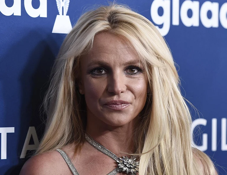 Britney Spears - null