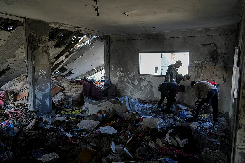 Israel Palestinians war Israeli army airstrikes in Gaza_9
