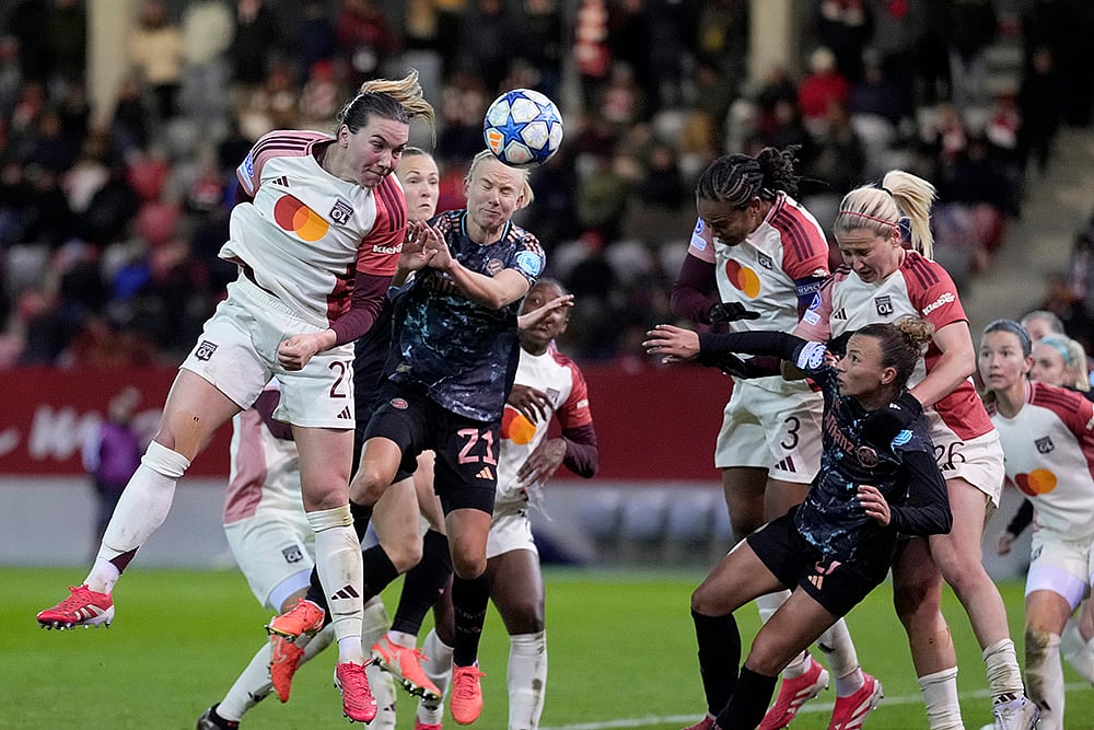 UWCL Quarter-Finals first leg soccer FC Bayern Munich and Olympique Lyonnais: Vanessa Gilles