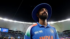 Varun Chakaravarthy is ruled out of the Asian Games due to injury. - Photo: AP
