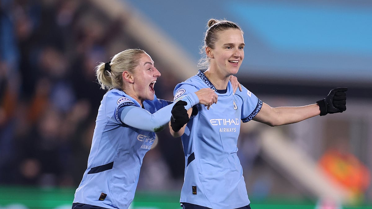 Vivianne Miedema scored twice in Manchester City's win over Chelsea in the Champions League - null