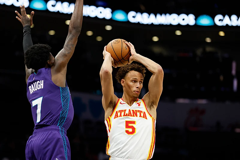 Atlanta Hawks vs Charlotte Hornets NBA basketball game in Charlotte photos: Dyson Daniels