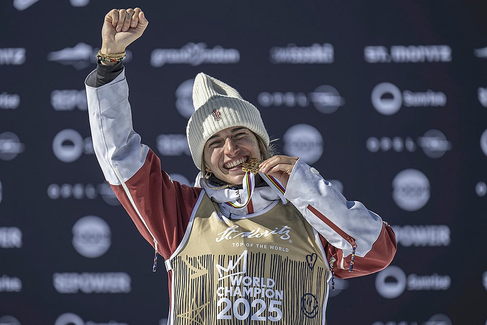 Switzerland FIS Ski & Snowboarding World Championships: Frances Perrine Laffont 