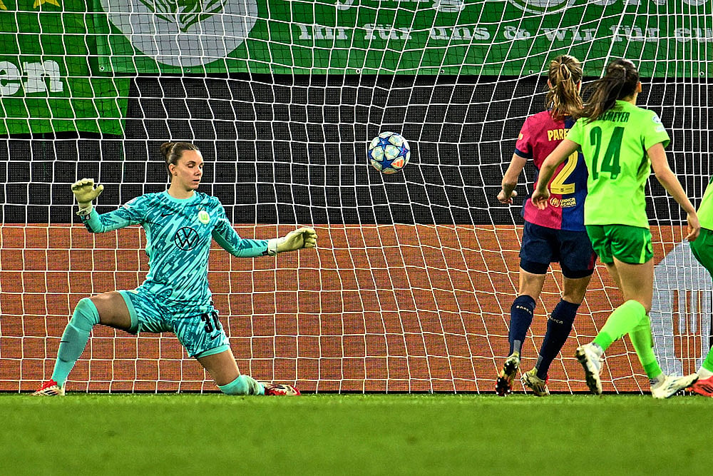 Womens Champions League UWCL Quarter-Finals 1st Leg VfL Wolfsburg vs FC Barcelona: Irene Paredes