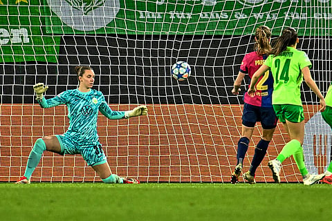 UWCL Quarter-Finals 1st Leg: VfL Wolfsburg vs FC Barcelona