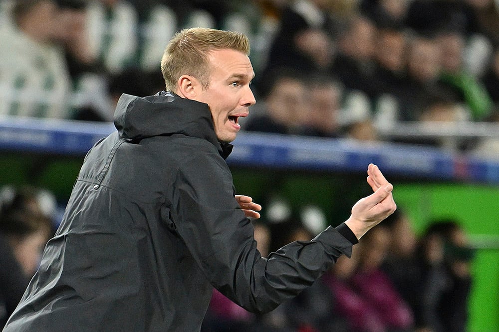 Womens Champions League UWCL Quarter-Finals 1st Leg VfL Wolfsburg vs FC Barcelona: Tommy Stroot
