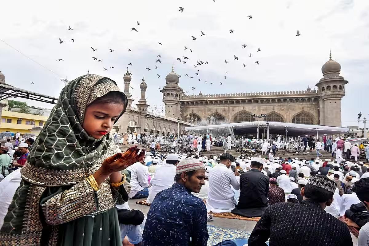 Eid-ul-Fitr Celebrations In Heydrabad