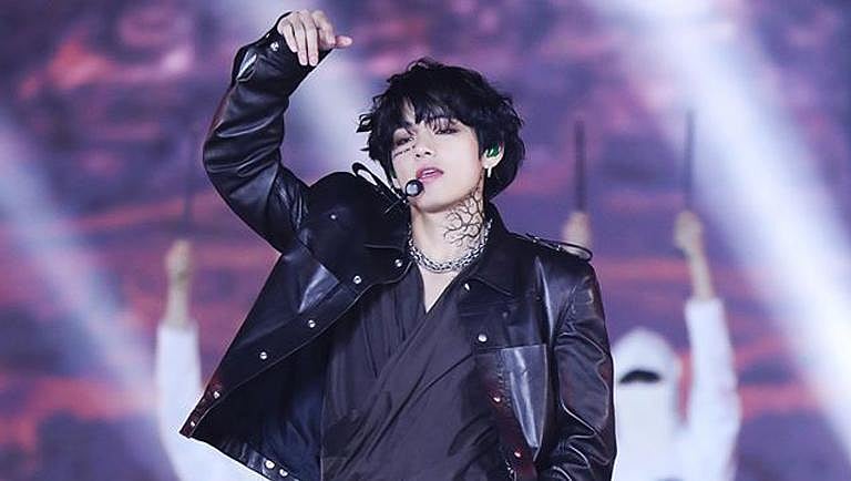 V (Kim Taehyung)
