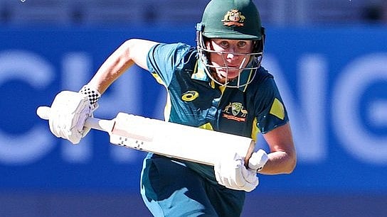 Beth Mooney in Australia colours