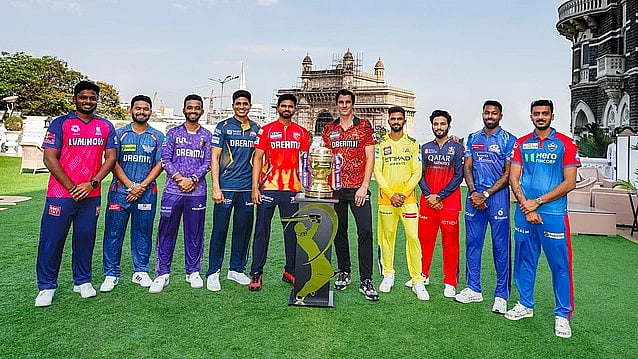X | Indian Premier League : All 10 captains of IPL 2025 at the captains' meeting in Mumbai. 