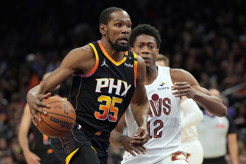 NBA Basketball: Cleveland Cavaliers vs Phoenix Suns