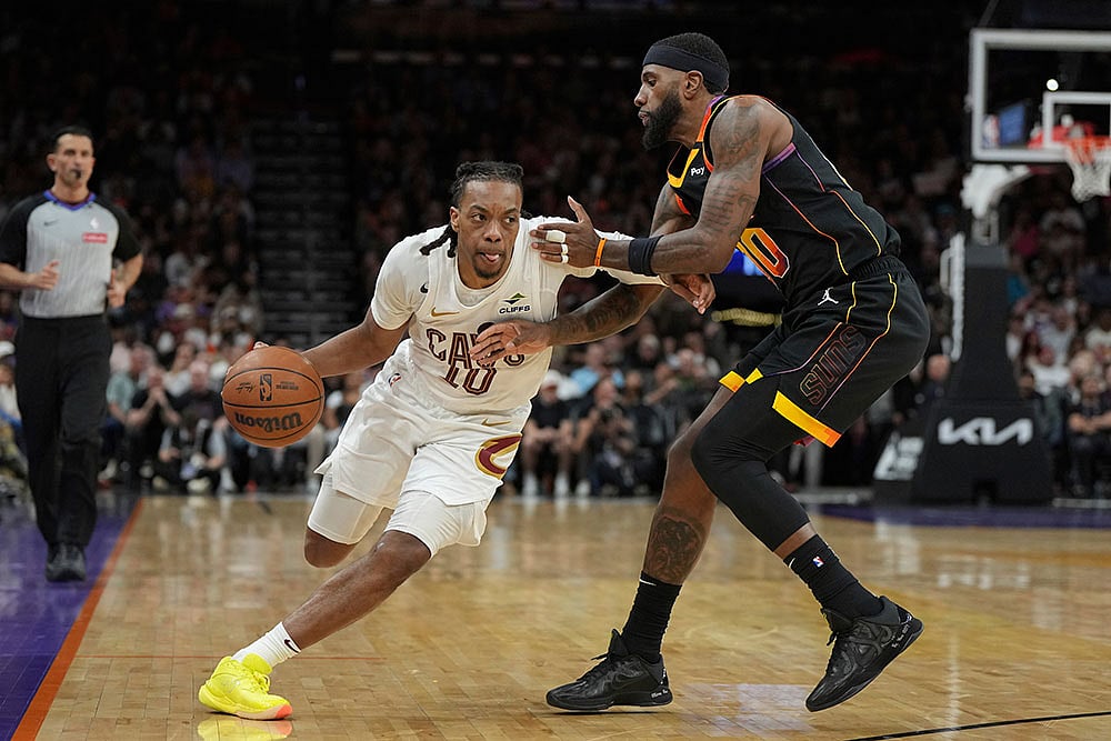 NBA Basketball Game: Cleveland Cavaliers vs Phoenix Suns
