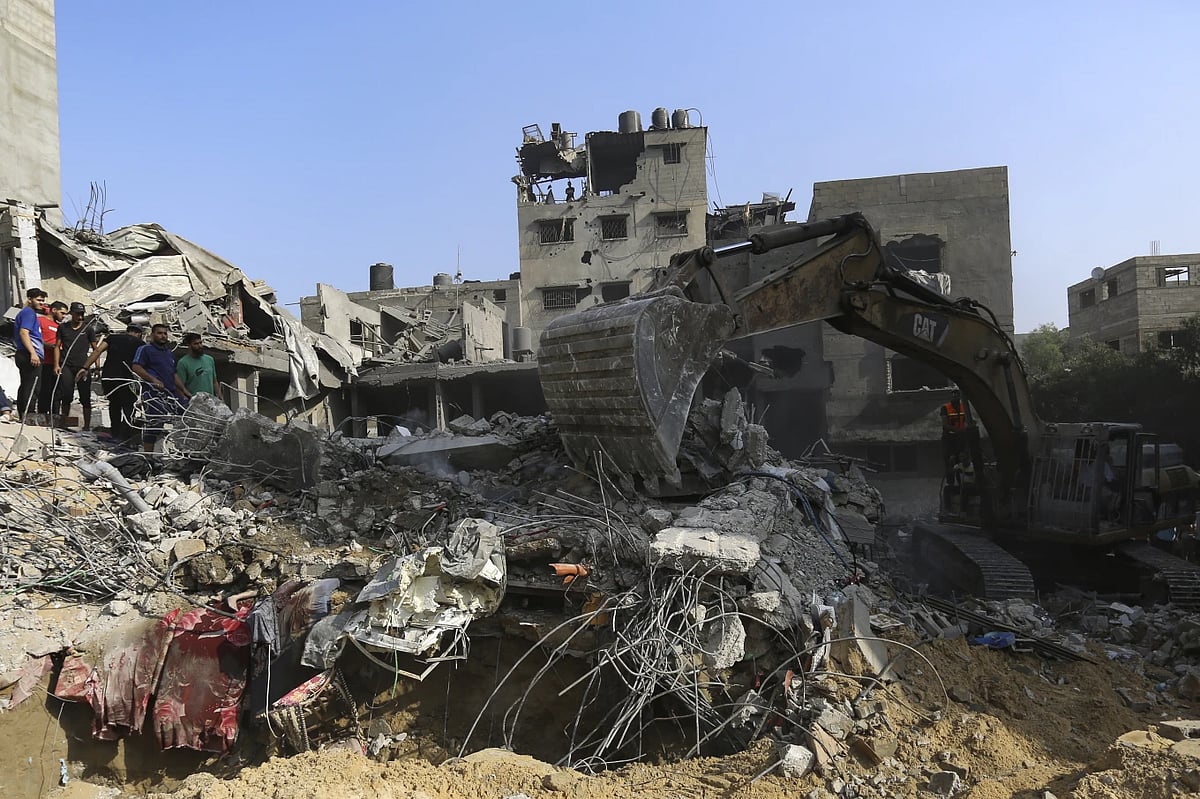 Israel continues to destroy Gaza with the fresh rounds of offensives