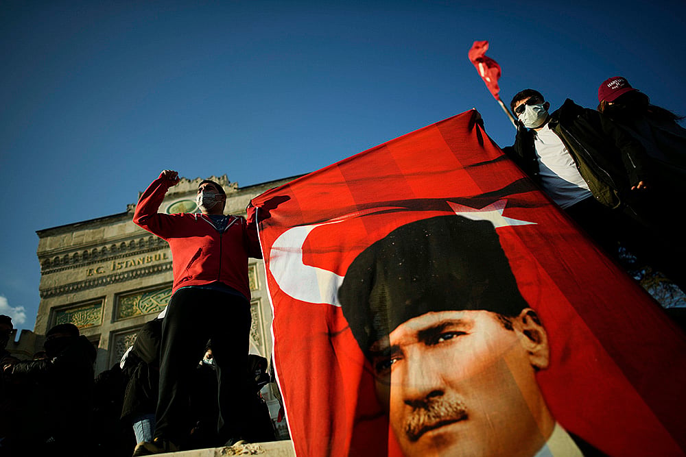 Turkey politics protests over Istanbul mayor Ekrem Imamoglu arrest: 3