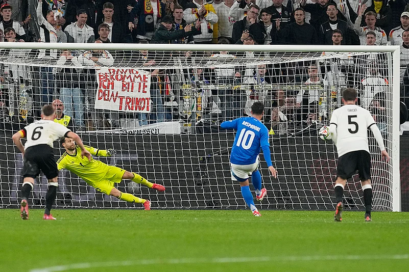 UEFA Nations League 2024-25 Quarter-Finals Second Leg Germany vs Italy: Giacomo Raspadori