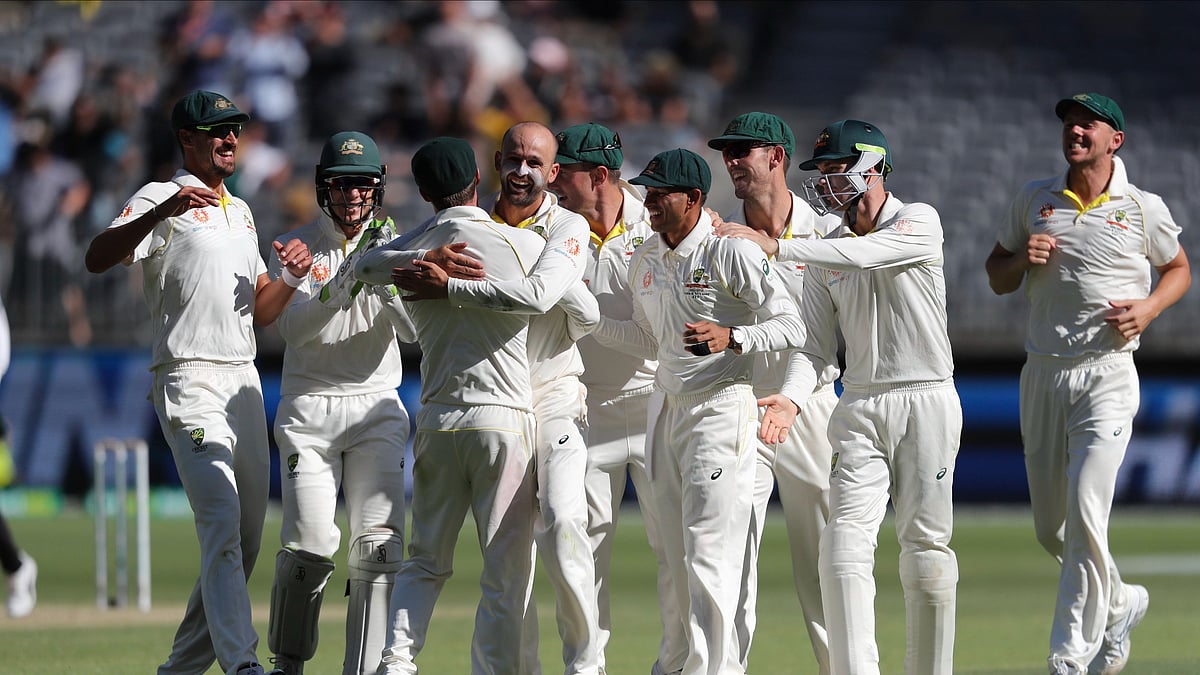 Photo: X | Fox Cricket : Australia national cricket team against South Africa during the Cape Town Test match in 2018.