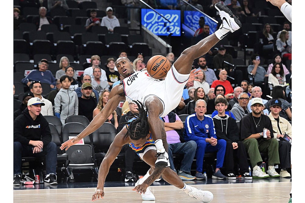 NBA basketball game Oklahoma City Thunder vs Los Angeles Clippers: Kris Dunn