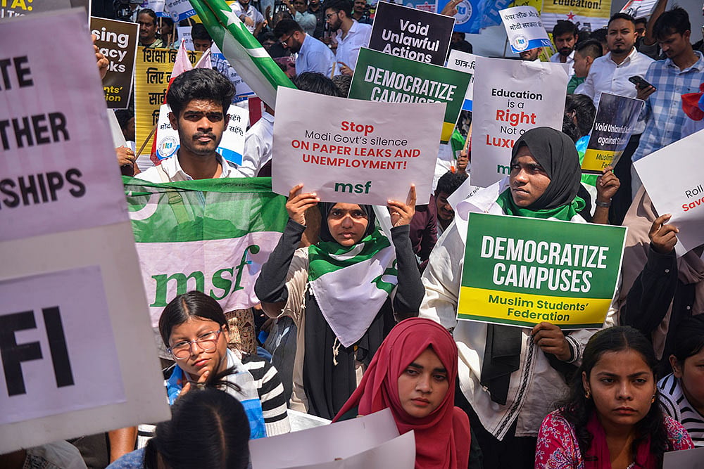 INDIA alliance student organisations protest