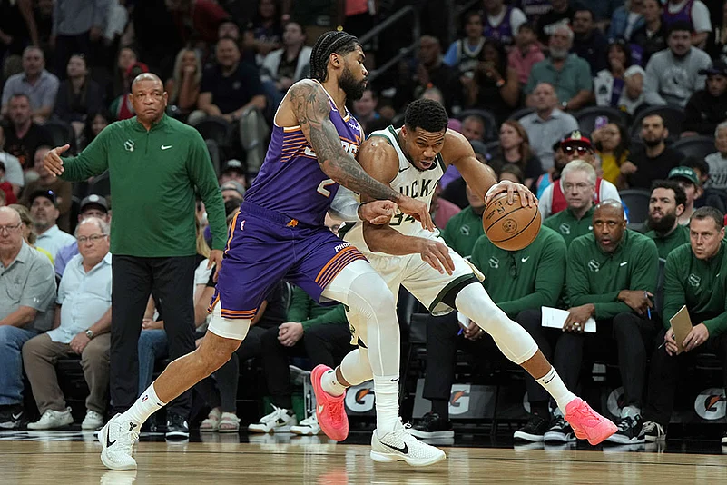 Milwaukee Bucks vs Phoenix Suns
