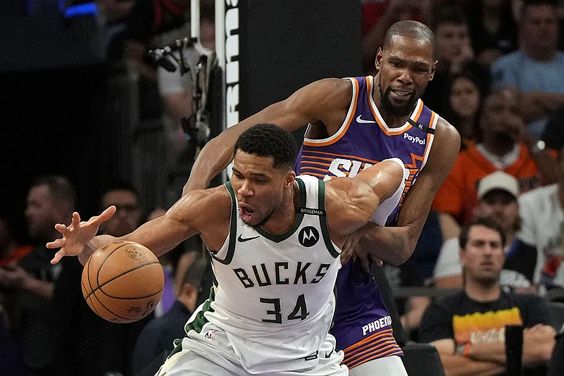 NBA Basketball: Milwaukee Bucks vs Phoenix Suns