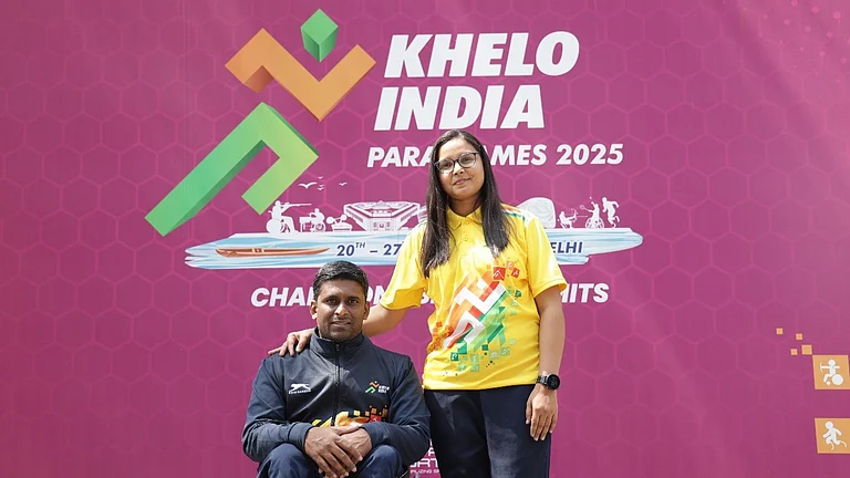 Swaroop and Romy Unhalkar during the Khelo India Para Games 2025. - Photo: Special Arrangement