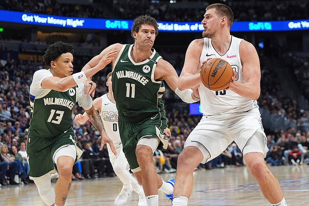 | Photo: AP/David Zalubowski : NBA 2024-25: Milwaukee Bucks vs Denver Nuggets