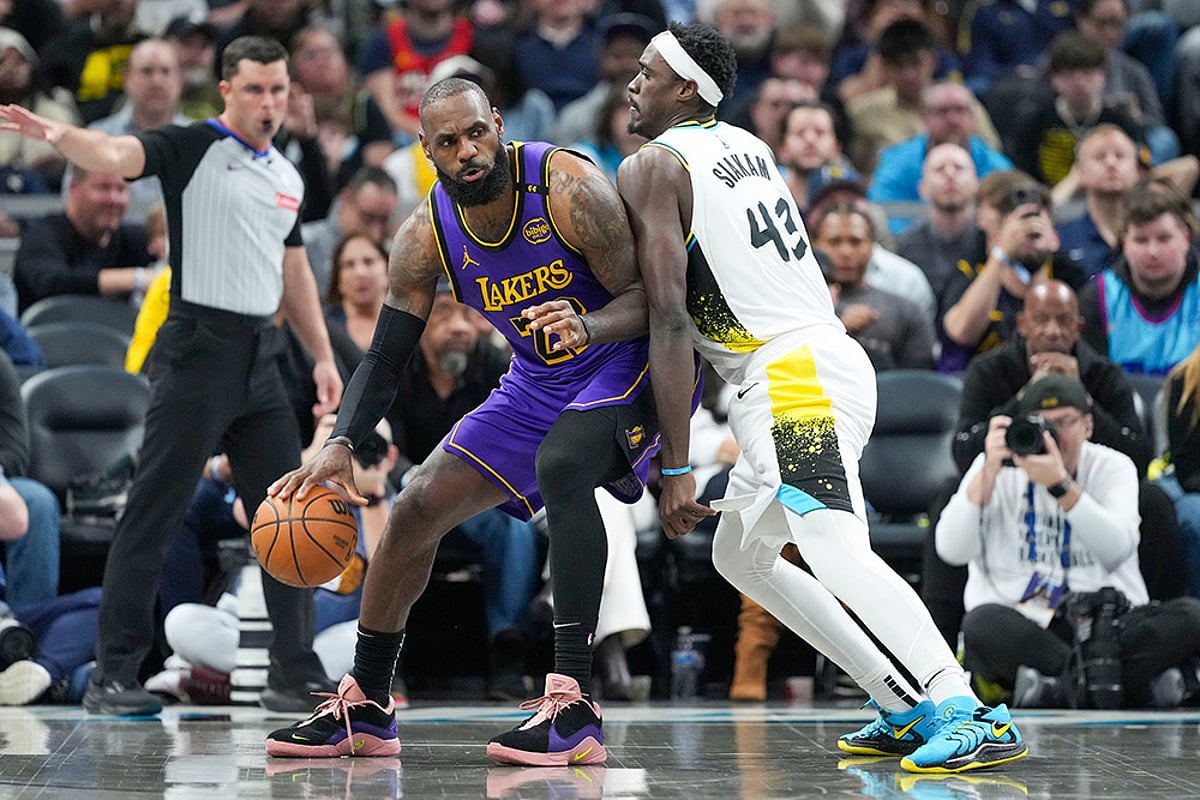 NBA basketball 2024-25 Los Angeles Lakers vs Indiana Pacers: LeBron James