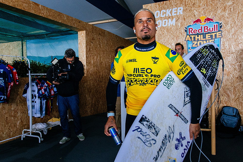 WSL World Tour Rip Curl Pro Portugal surfing competition_Italo Ferreira