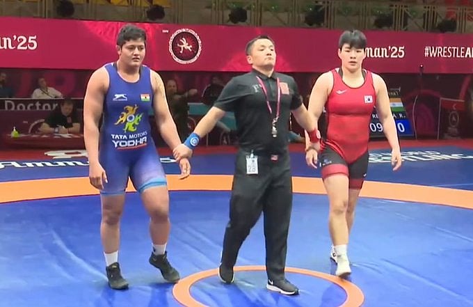 X/AIRnewsalerts : Reetika Hooda after winning semifinal bout at Asian Wrestling Championships.