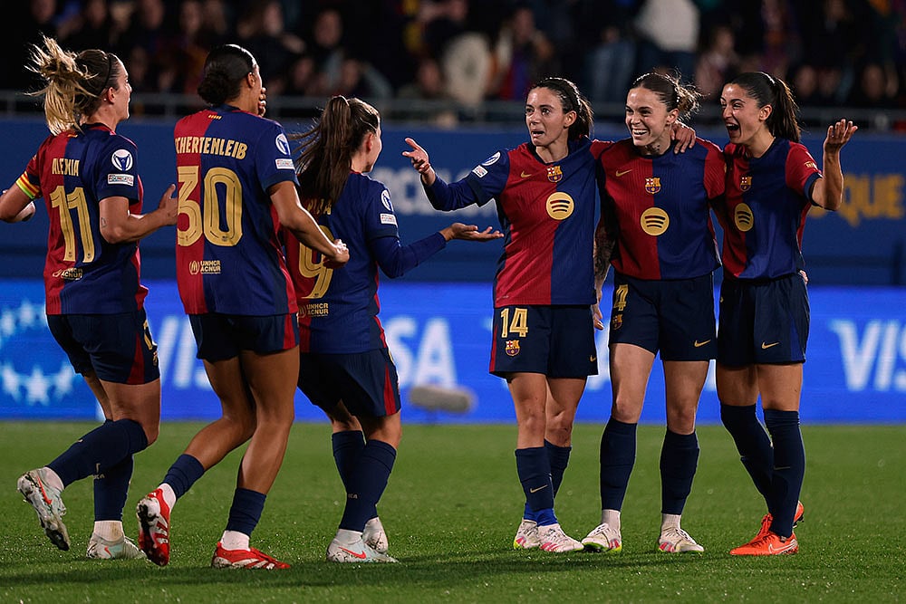 Womens Champions League: FC Barcelona and VfL Wolfsburg