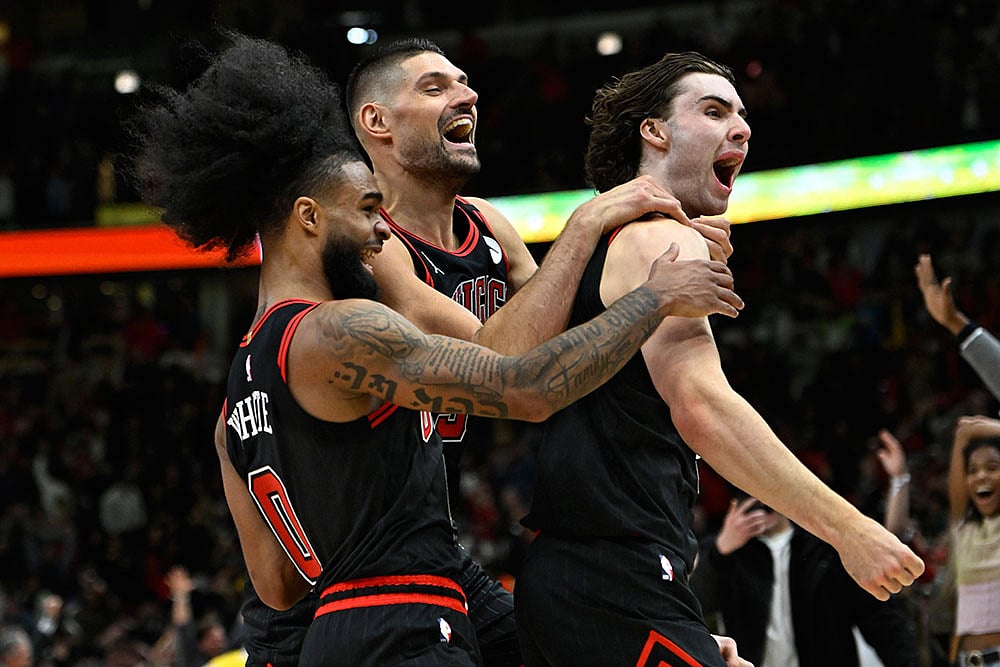 Basketball: Chicago Bulls vs Los Angeles Lakers