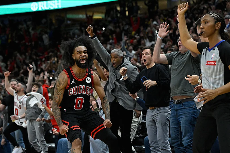 Basketball: Los Angeles Lakers vs Chicago Bulls