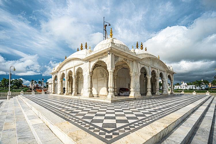 Pawapuri Jal Mandir (Nalanda)