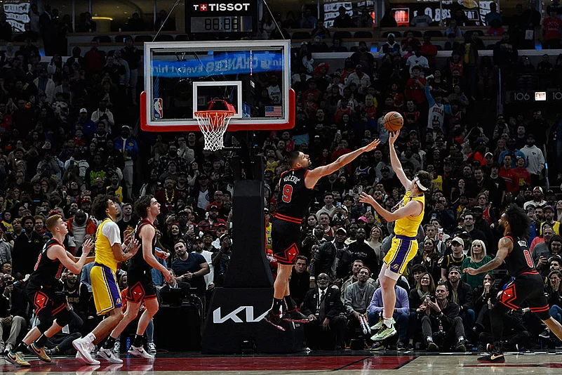 NBA: Chicago Bulls vs Los Angeles Lakers