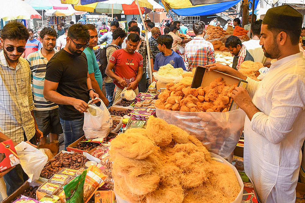 Preps for Eid-ul-Fitr festival