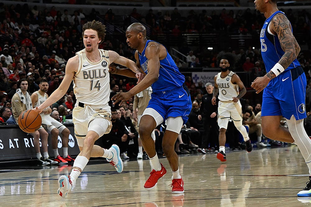 | Photo: AP/Paul Beaty : NBA: Chicago Bulls vs Dallas Mavericks