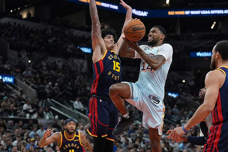 Spurs Warriors Basketball