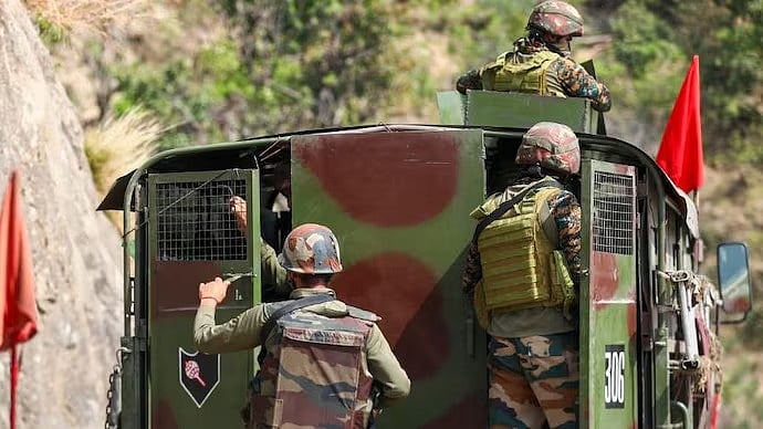 Encounter breaks out at Jammu and Kashmir's Kathua - PTI