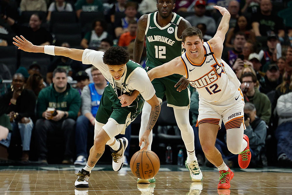 NBA Basketball Game: Phoenix Suns vs Milwaukee Bucks