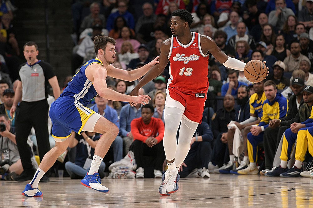 NBA Basketball Game: Memphis Grizzlies vs Golden State Warriors