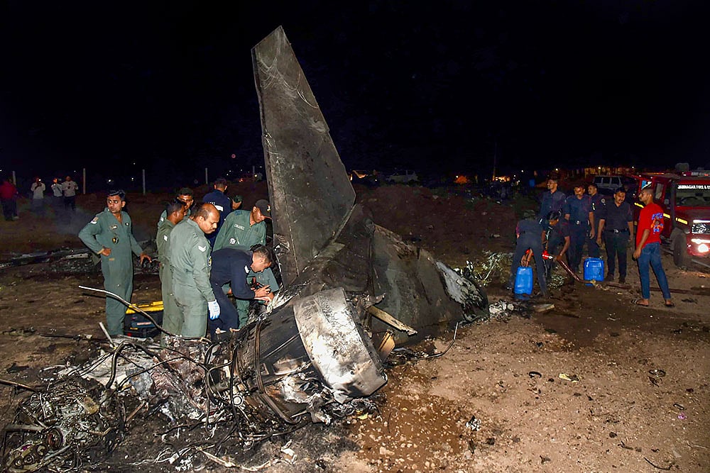 Jaguar fighter jet crashes in Jamnagar