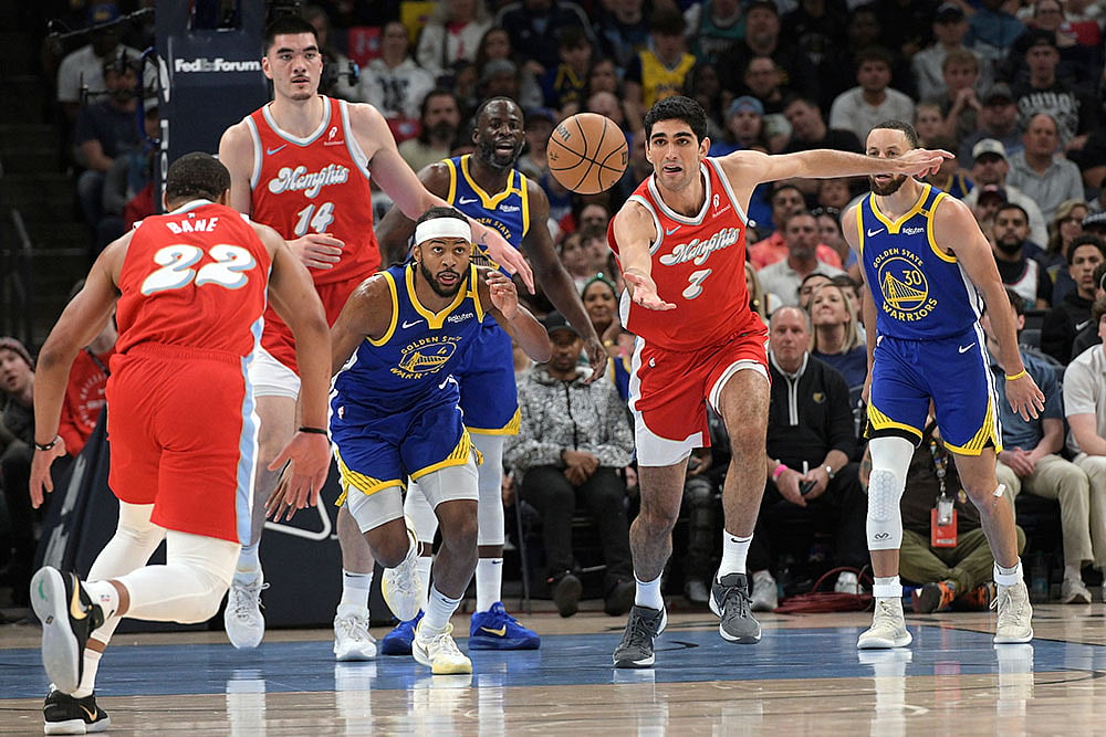 Basketball: Memphis Grizzlies vs Golden State Warriors