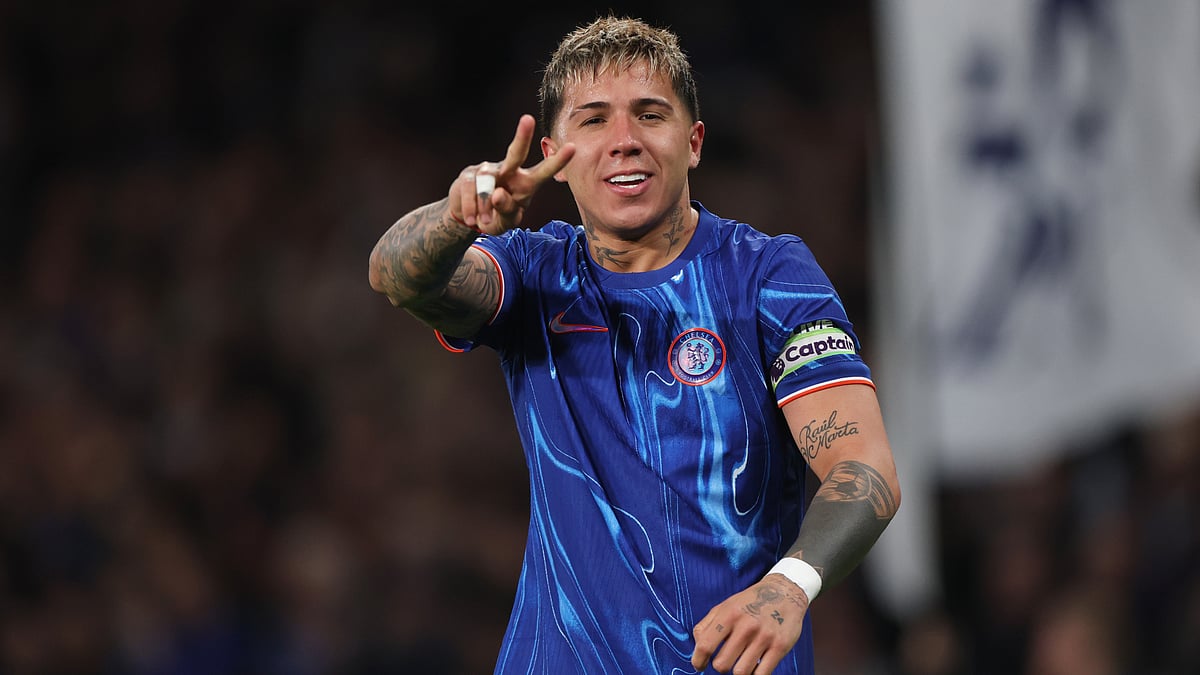 Enzo Fernandez celebrates his goal against Tottenham - null